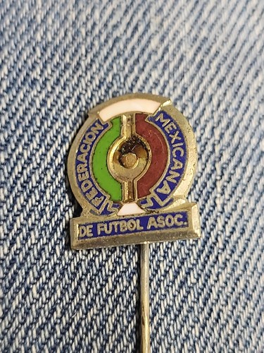 Alte anstecknadel fußball - alte,