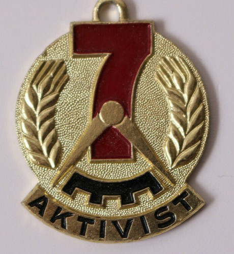 Anhänger aktivist 7 - anhänger,