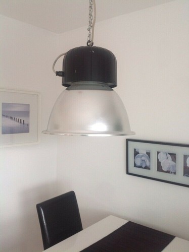 Stylische alte industrielampe - stylische,