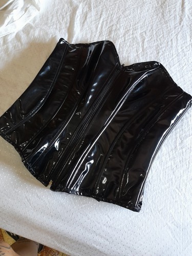 Schwarz level latex glänzend - level,