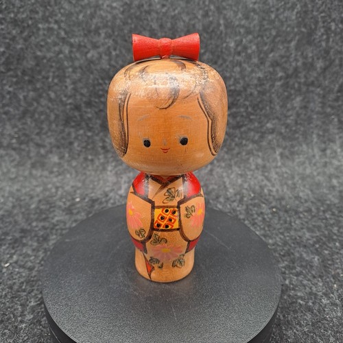 Kokeshi japanische puppe - kokeshi,