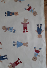 Stoffrest  Patchworkstoff Baumwolle  BÄREN, HASE, KATZE  30 cm x 1,50 Meter