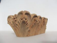 Geschnitzter Holzkorbel Holz