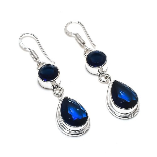 Handgefertigter blauer