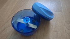Tupperware Küchenhelfer Happy Chef Blau Zwiebelschneider Zerkleinerer
