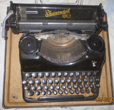 Alte antike Schreibmaschine