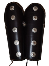 Mittelalter Larp Lederarmschienen  mit Nieten Halloween Armschienen Rüstung