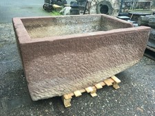 Großes  Brunnenbecken aus Sandstein 157x105cm 