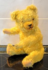 Alter Teddy-Bär mit