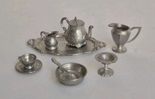 Puppenstubenzubehör: antikes