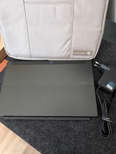 Microsoft surface 64 - rt,