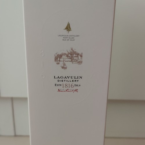 Lagavulin distillery single - lagavulin,