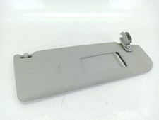 1Z0857552 RIGHT SUN VISOR /