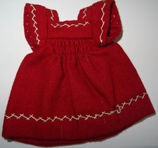 Schönes altes rotes Wollkleid