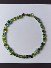 Hübsche Halskette Glasperlen Grün 45cm Kunsthandwerk Kette