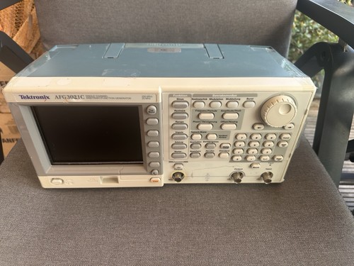 Tektronix afg3021c - tektronix,