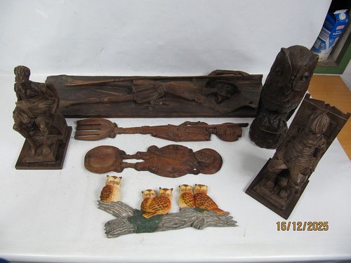 Diverse skulpturen aus holz - diverse,
