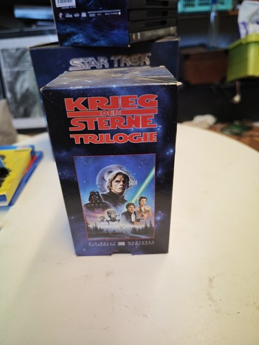 Star wars vhs - star,