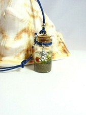 Anhänger Bernstein Muschel Perle Sand im Glas mit Kork, Band 100 cm Silber NEU