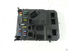 Peugeot 407 SW Kombi Bj 2005 Sicherungskasten 9655708480 Halter defekt