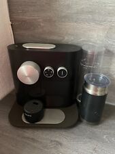 Nespresso Kaffeemaschine Expert&Milk von Krups Schwarz defekt