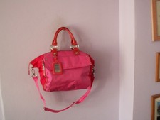 GGL-15 George Gina & Lucy *