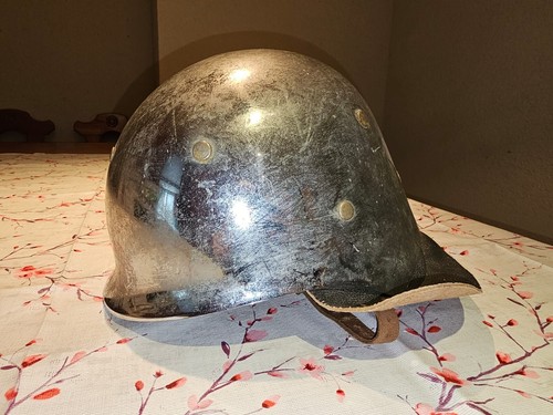 Alter helm mit nackenleder - alter,