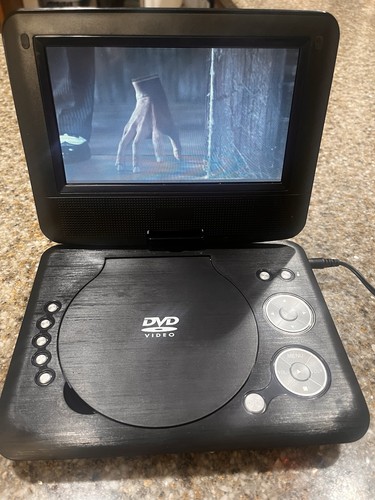 Onn portable dvd - 7”,