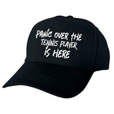 Arbeitsplatz Spaß - PANIK ÜBER TENNISSPIELER HIER KAPPE - einzigartiges Geschenk - schneller Versand