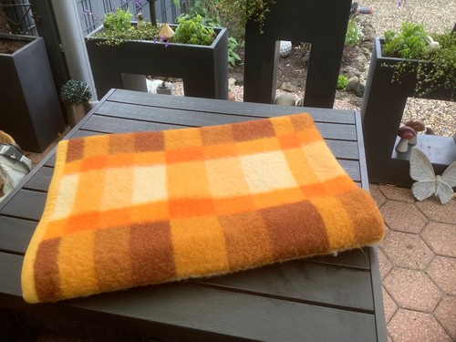 Schurwolldecke von aabe 210 x - ,