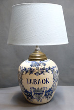 Dekorative, alte Tischlampe