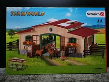Schleich ® 42195 Horse Club Farm World - Pferdestall mit Pferden und Zubehör