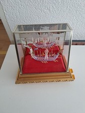 Vintage Thai Asiatisch Klar und Farbig Spinnglas Drachenboot im Glaskasten...