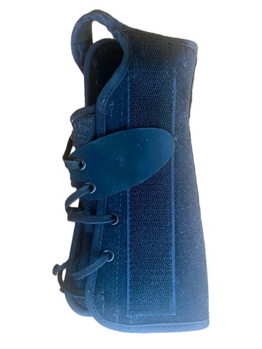 Med spec wrist lacer - med,