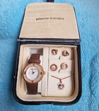 Damenarmbanduhr Pierre Cardin mit Ohrsteckern und Halskette in rosegold NEU
