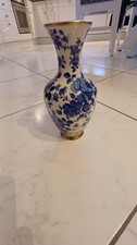 Blumenvase blaue Blumen Rosen
