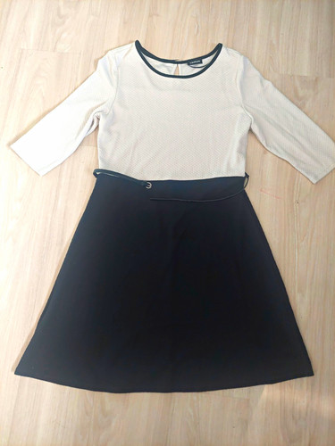 Kleid mit schmalem gürtel - mit,