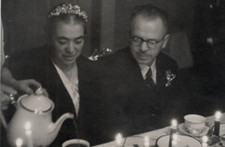 125/395 AK FOTO KARTE ALTE ZEITEN HOCHZEIT DIADEM KAFFEE KLATSCH FEST FEIER FEST