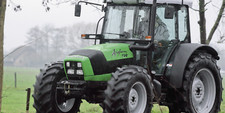 Deutz Fahr Agrofarm Traktor