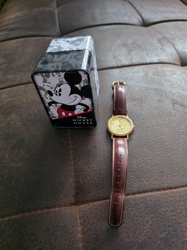 Disney mickey mouse - mickey, gold