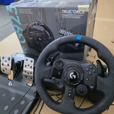 Logitech G923 Racing Wheel und