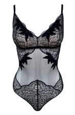 Triumph Body Lavish Essence 01