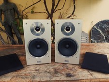 Paar Heco Celan 300 Regallautsprecher silber / champagner