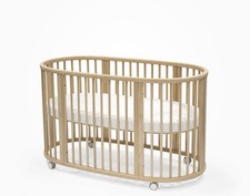 Stokke Sleepi Bett Natural und Matratze