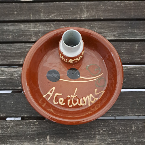 Terrakotta olivenschale aus - olivenschale,