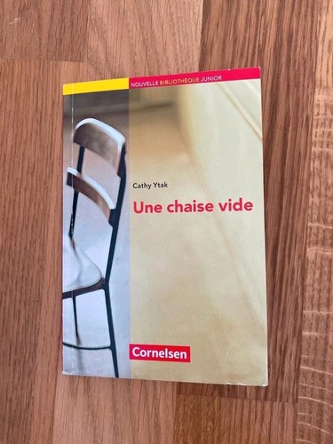 Une chaise vide - von, ytak