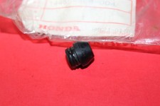 NOS GENUINE HONDA RUBBER PLUG