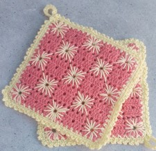 1 Paar gehäkelte Topflappen 21 x 23 cm Handarbeit Untersetzer Farbe frei wählbar