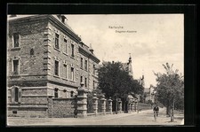 Karlsruhe, Ansichtskarte, Fahrradfahrer vor der Dragoner-Kaserne 1914 