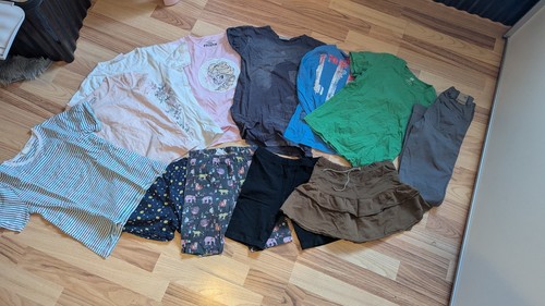 Kleiderpaket 122 128 teile - 12,